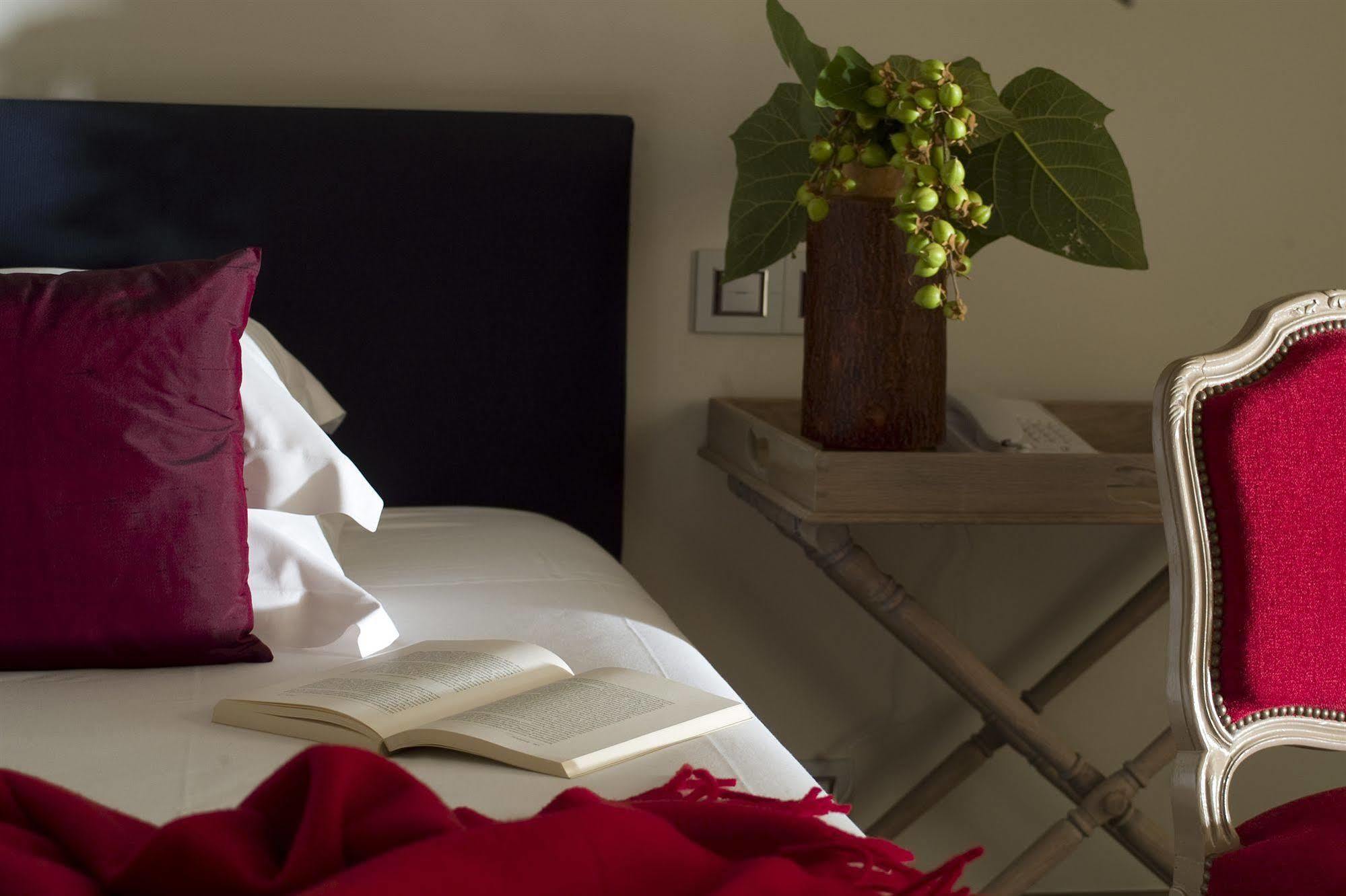 Le Prieure Hotel Villeneuve-les-Avignon Ngoại thất bức ảnh