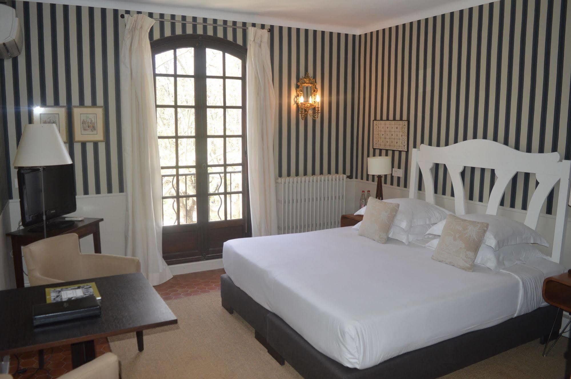 Le Prieure Hotel Villeneuve-les-Avignon Ngoại thất bức ảnh